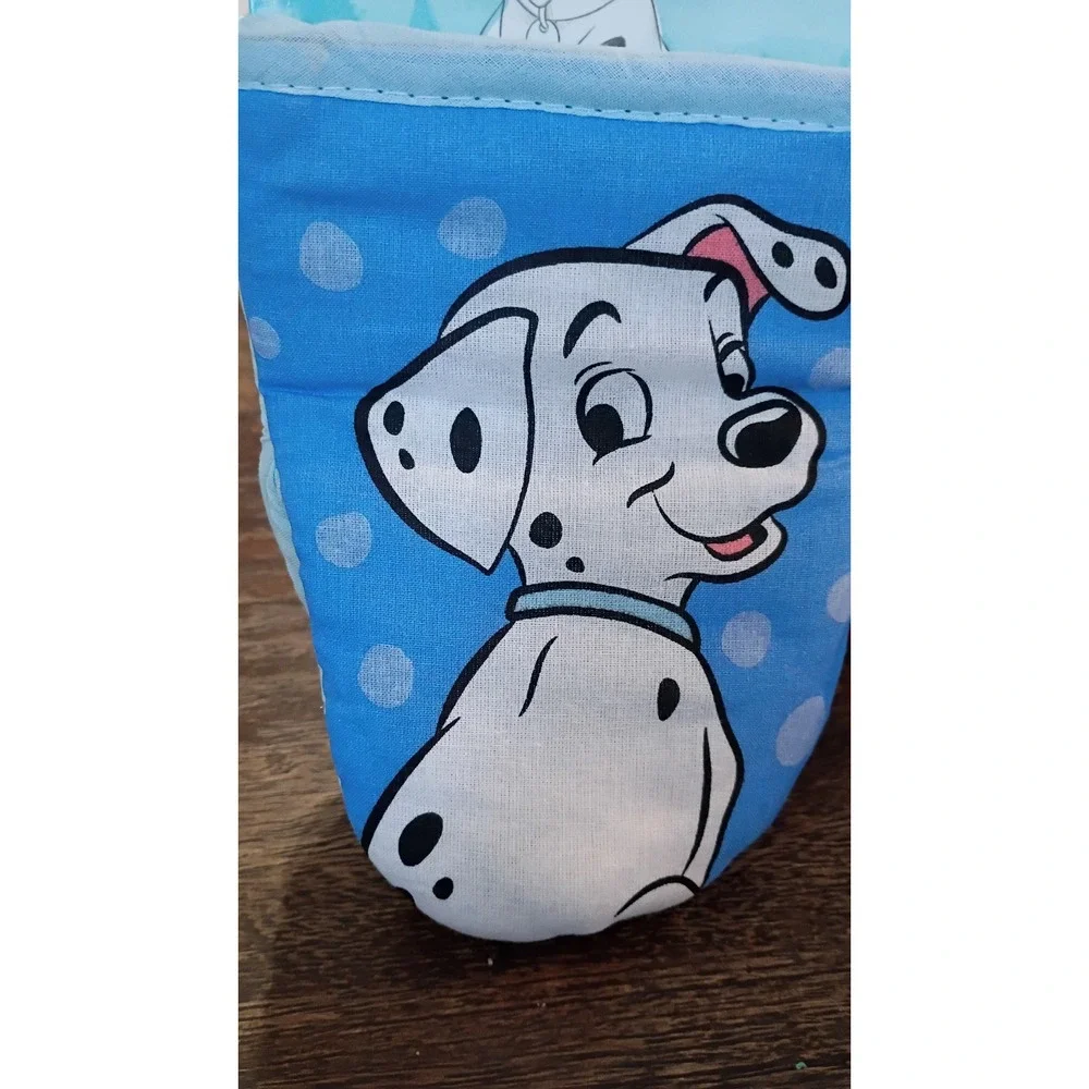 Disney 101 Dalmatians 3 Piece Kitchen Set 2 Mini Oven Mitts 1 Kitchen Towel New
